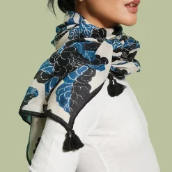 The Metropolitan Museum of Art Blue & White Stylized Birds Oversize Oblong Scarf Clearance