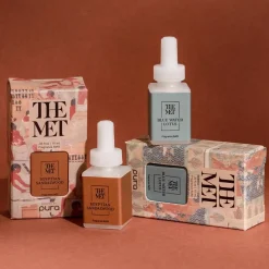 The Metropolitan Museum of Art Pura Blue Water Lotus And Egyptian Sandalwood Fragrance Set With Diffuser Online